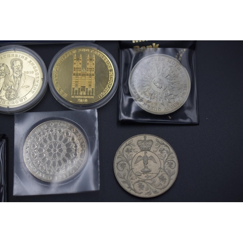 97 - Mixed Selection of Commemorative Coins to include Birth of Prince William, William and Catherine Eng... 