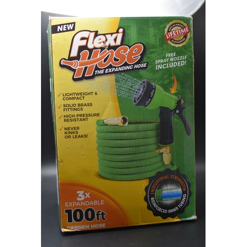 70 - Flexi Hose Pipe 100ft with Nozzle - New