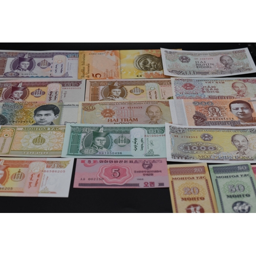 84 - Collection of Uncirculated World Wide Banknotes