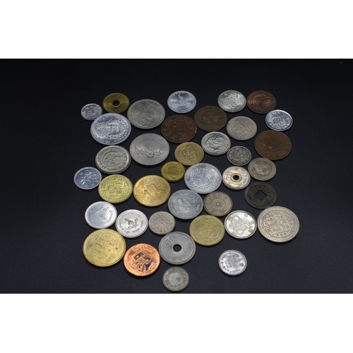 25 - Selection of Mixed Coinage from Japan