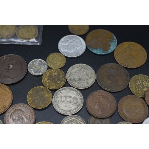 24 - Selection of Worldwide Coinage Approx 600g