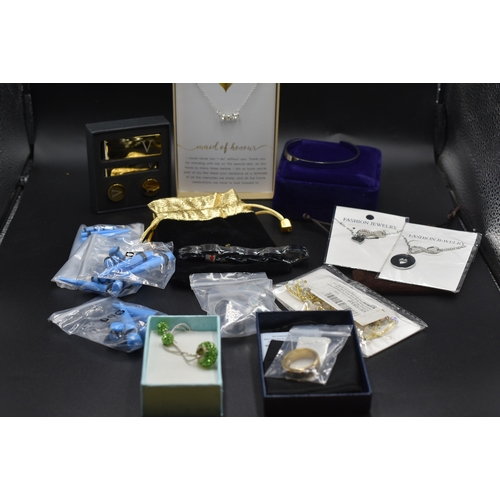 39 - Selection of Jewellery to Include Necklaces, Rings, Bracelets and More Complete with Presentation Bo... 