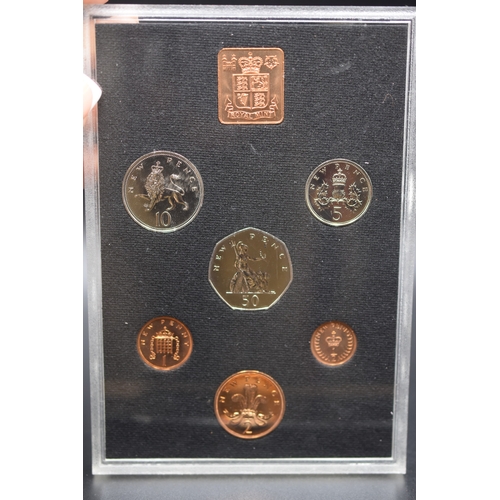 66 - The Decimal Coinage of Coinage of Great Britain and Northern Ireland - 1971