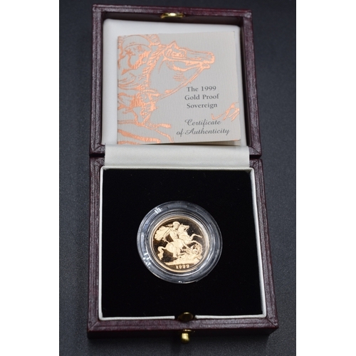 43 - Royal Mint - Gold Proof 22ct Sovereign - 1999 - (7897/10000)
Complete with Presentation Box and COA