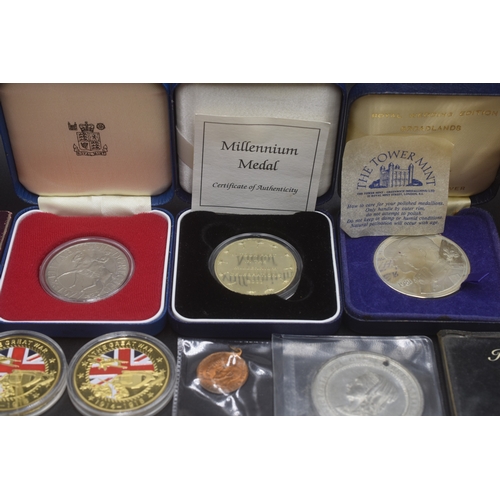 8 - Selection of Commemorative Coinage to Include The Royal Bicentenary Crown, Festival of Britain 1951 ... 