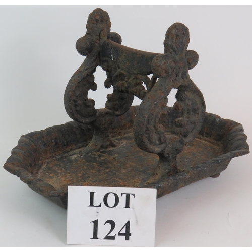 Lot 124       