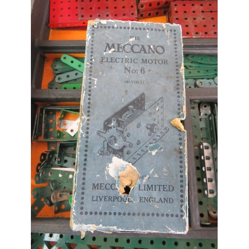 188 - An early Meccano No 5 engineering set with box plus a Meccano No 6 electric motor, C1920. (2). Condi... 