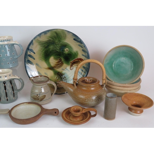 230 - A selection of studio pottery including bowls, mugs, teapot, candlestick etc. (17).
Condition report... 