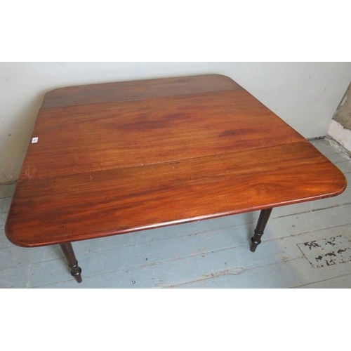 829 - A 19th Century mahogany drop leaf Pembroke table with a single drawer to one end over turned legs.
C... 