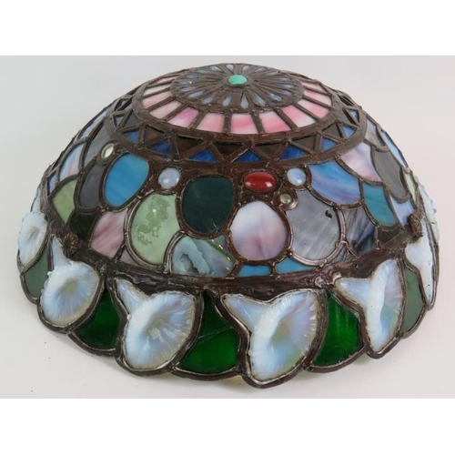 8 - A fine quality 20th Century Tiffany style plafonnier with multicoloured stained glass panels and a f... 