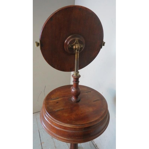 748 - A Victorian mahogany gentleman's shaving stand with height adjustable mirror over two hinged compart... 