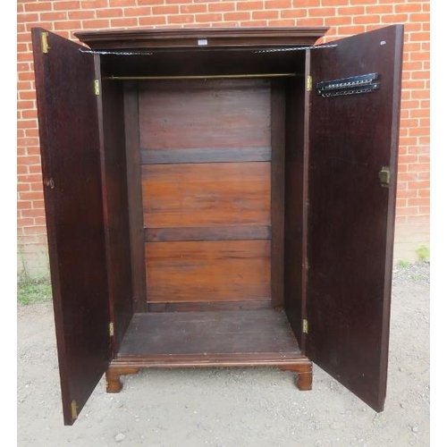 791 - An Edwardian Georgian revival mahogany double wardrobe of small proportions.
Condition report: Vario... 