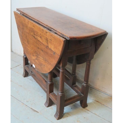 795 - An 18th century oak oval gateleg table with single drawer.
Condition report: Good colour & patina. V... 