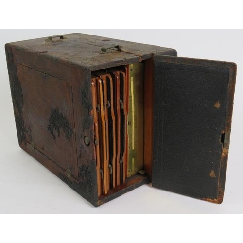 31 - A late 19th Century Rochester Optical Co Premo B plate camera in excellent internal condition, with ... 