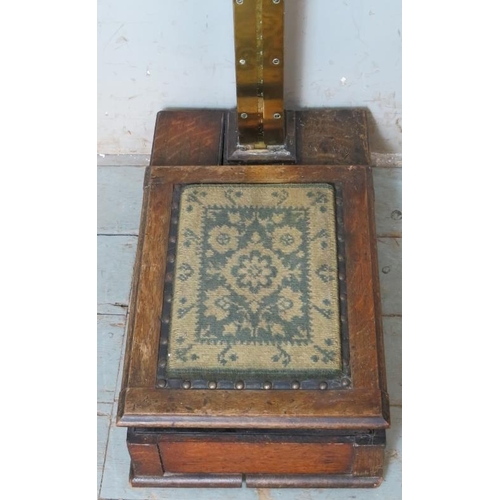 40 - A set of Victorian brass and oak stand on Avery weighing scales with complete set of weights, possib... 