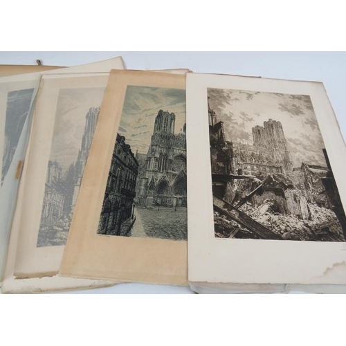 600B - Raoul Varin (1865-1943) - 'Reims en ruines', a folio of 10 pencil signed engravings, c. 1920.
Condit... 