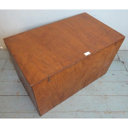 749 - A vintage bespoke plywood flat top trunk/blanket box.
Condition report: Various minor marks consiste... 