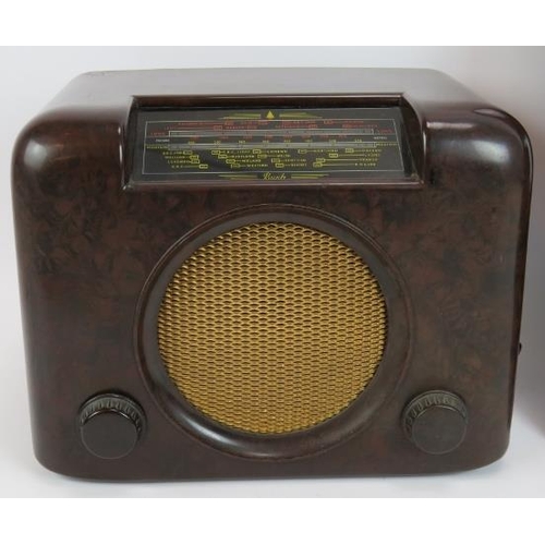 130 - An early Bakelite Napro Industries Bagatelle game and a Bakelite Bush radio. (2).
Condition report: ... 