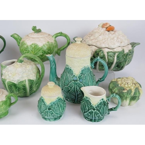 138 - A quantity of Italian and other ceramics fashioned as cauliflowers including a three piece tea set, ... 