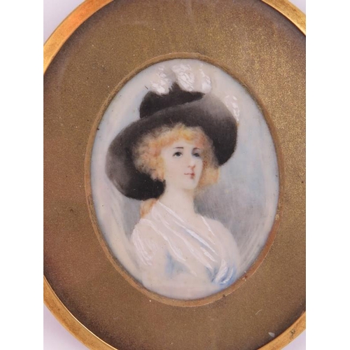 31 - Two portrait miniatures on ivory, one of a child, the other of Mrs Siddons, label verso. Largest 9cm... 