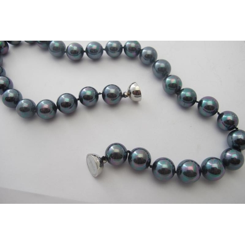 361 - Shell pearl necklace, large 13mm round high lustre pearls of even size, magnetic clasp, 20