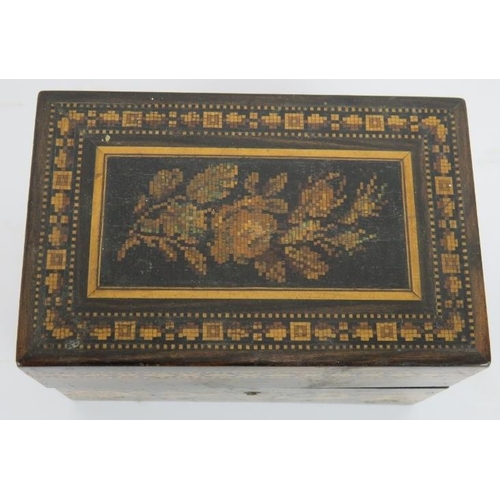 41 - A 19th century Tunbridge Ware rosewood box with floral panel to lid & velvet lining. 12cm x 7.5cm x ... 