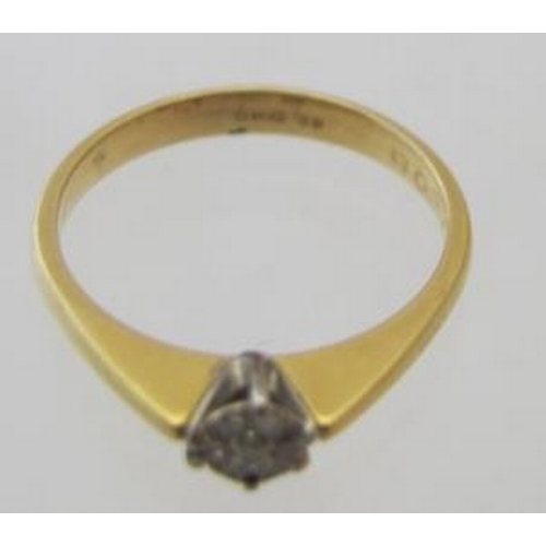 431 - An 18ct yellow gold small diamond cluster ring comprising of seven melee diamonds, size L, approx we... 