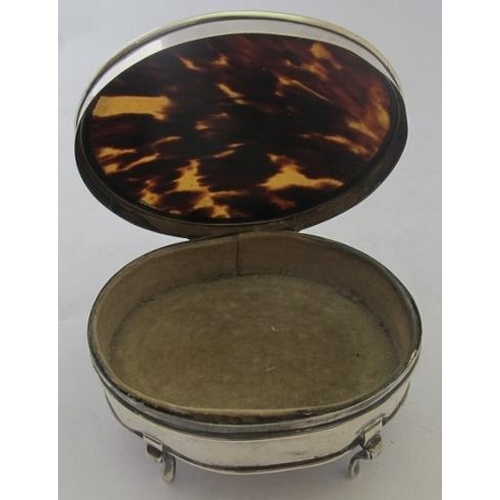 450 - A large silver & tortoiseshell trinket box on legs, London 1912, with original velvet lining.
Condit... 