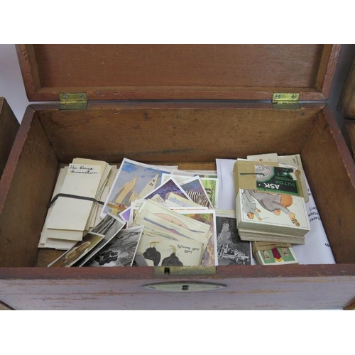 89 - Four boxes of mainly complete sets of cigarette & tea cards including some silk and some Chinese.
Co... 