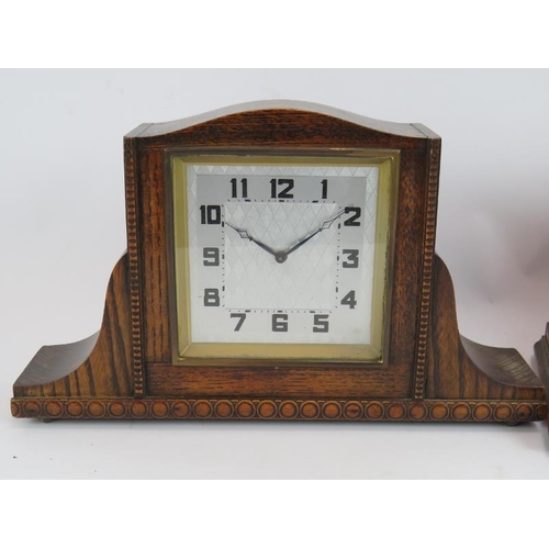 91 - An early 20th century German Napoleon mantel clock with chiming movement & chinoiserie decoration pl... 