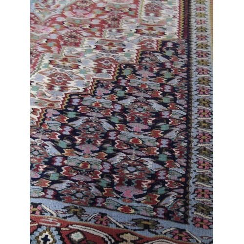 912 - A Qashqai Kelim rug, 1.50x1.20.
Condition report: Very fine work and in excellent condition and good... 