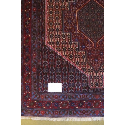 921 - A Senneh rug North West of Iran (former persia). 150 x 128