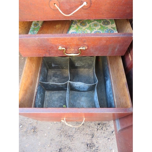 778 - A stylish 19th century mahogany twin pedestal buffet/sideboard, of three blind frieze drawers, featu... 