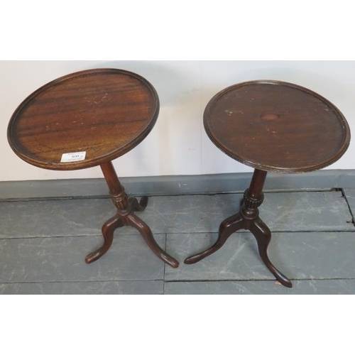 800 - Two small tripod wine tables in the Regency taste, one in mahogany, the other in oak.
Condition repo... 
