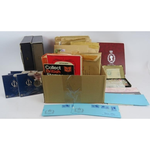 229 - A large collection of mainly world and Commonwealth mint and used stamps, first day covers and a few... 