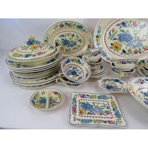 33 - 45 piece set of Mason's Ironstone 'Regency' pattern dinner service including plates, tureens, soup b... 