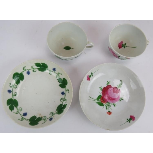 39 - A set of 6 late 18th/early 19th century continental porcelain cups and saucers with floral decoratio... 