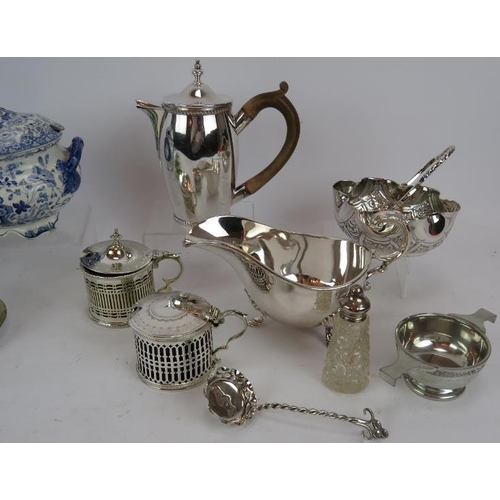 55 - A mixed lot of silver plated wares and ceramics including an early Beswick Jeremy Fisher figure, Map... 