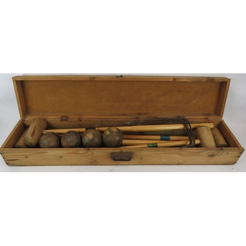 78 - A vintage croquet set, complete with mallets, balls, hoops and markers.
Condition report: Condition ... 