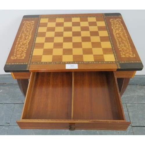 864 - A vintage Sorrento ware inlaid chess table with single drawer. 
Condition report: Some cracking to l... 