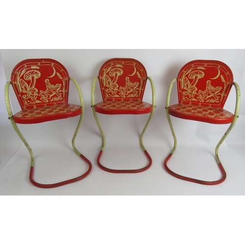 837 - Five 1950s Mobo stacking child's chairs with cream and red finish. Height 55cm. (5).
Condition repor... 