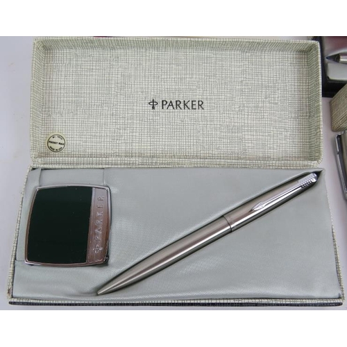 115D - Five boxed Parker fountain and ball pens including a Parker 51 and seven other Parker fountain pens,... 