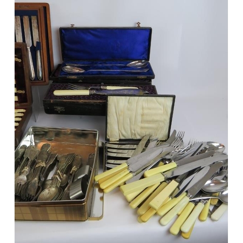 139 - A large quantity of mainly antique silver plated cutlery, much in presentation cases plus a quantity... 