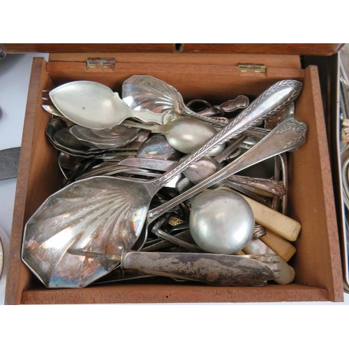 139 - A large quantity of mainly antique silver plated cutlery, much in presentation cases plus a quantity... 