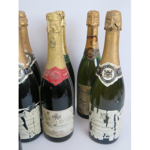 217 - Two bottles of champagne and 15 bottles of French sparkling wines including Saumur, Vin Mousseux, Cr... 