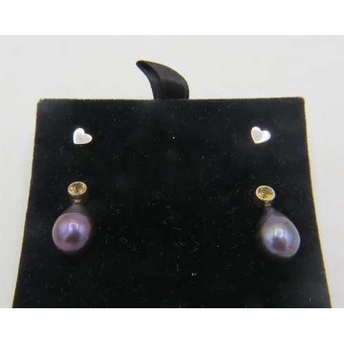 362 - A pair of 925 stamped white metal citrine & black pear shaped 'oil slick' earrings and a small pair ... 