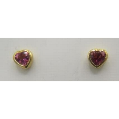 458 - A pair of Torbjorn Tillander 18ct yellow gold & tourmaline heart shaped earrings. Approx weight 1.6 ... 