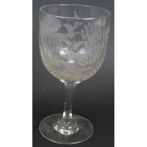 99 - Two late 19th century engraved wine glasses with fern decoration. One with polished Pontil. Height 1... 