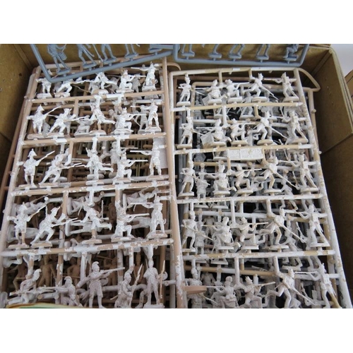 152 - A box of unpainted metal model Napoleonic infantry and a box of unpainted plastic model Napoleonic s... 