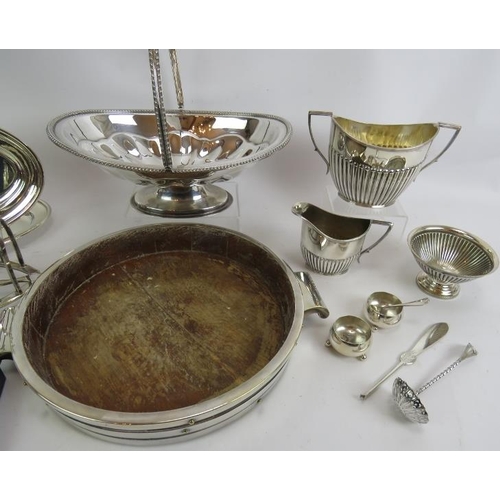 250 - A mixed lot of mainly antique silver plated wares including a toast rack, mounted oak bowl, fruit ba... 